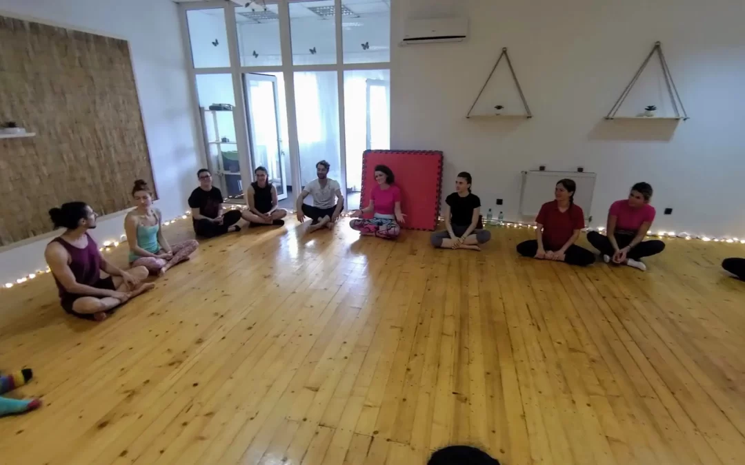 #SuavHomeYoga – yoga în vremea coronavirusului – Marius Acniz, Sambodhi Studio