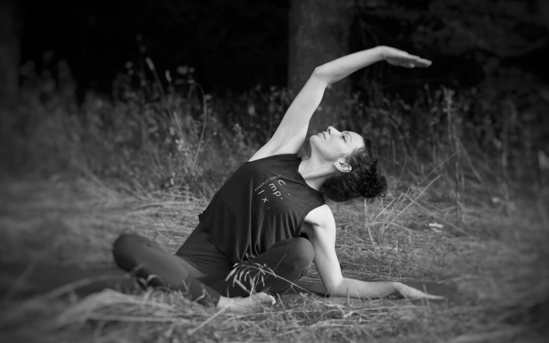 #SuavHomeYoga – yoga în vremea coronavirusului – Alina Burlă