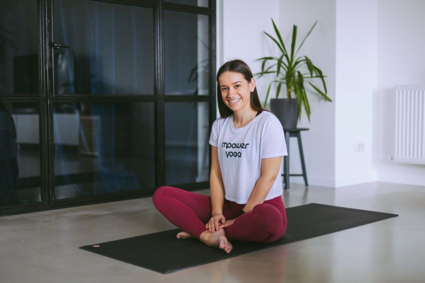 #SuavHomeYoga – yoga în vremea coronavirusului – Alexandra Negulescu