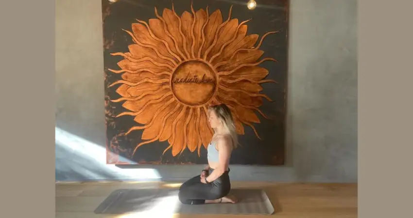#Suav Yoga | povești despre yoga și orice ne face bine – Alexandra Tudoran